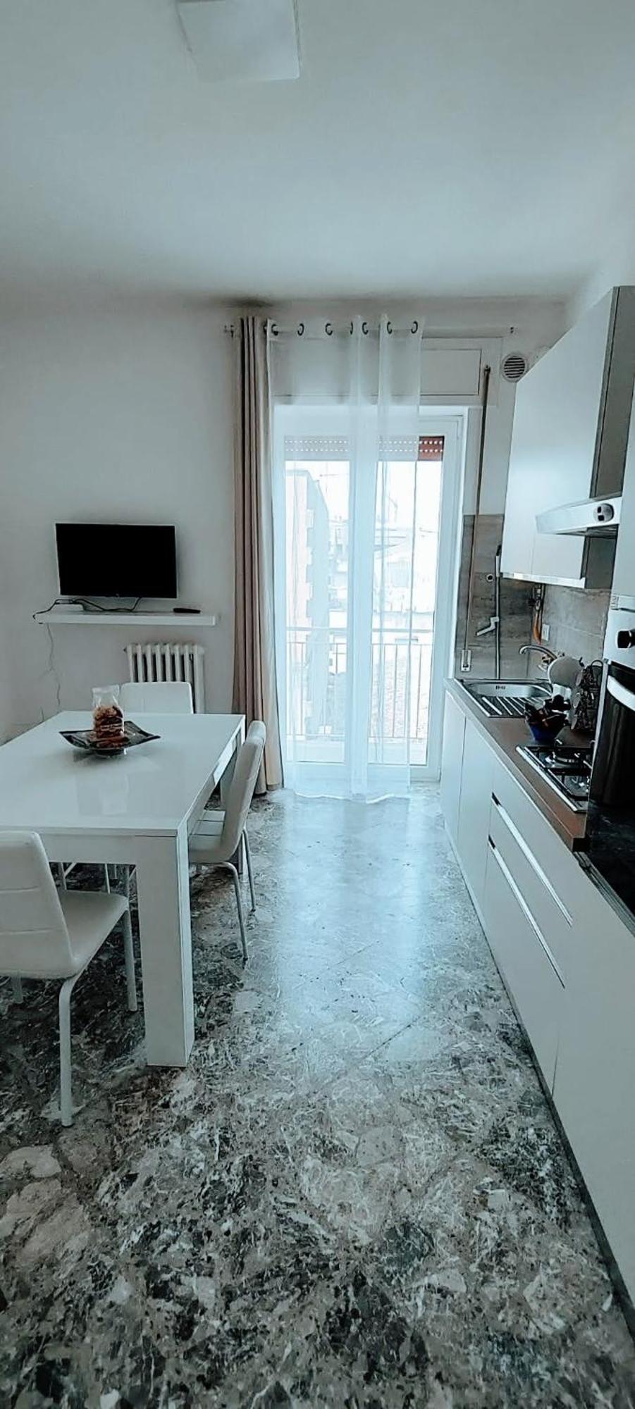 Angela'S Apartment. Elegant Two Bedroom House In Irsina Экстерьер фото